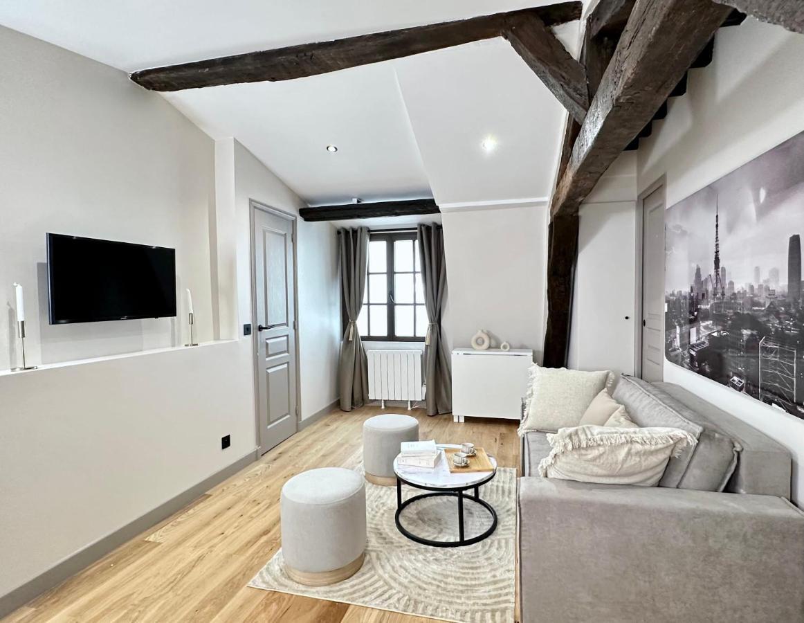 Le Marais' Finest Luxurious Apartment Paris Exterior foto
