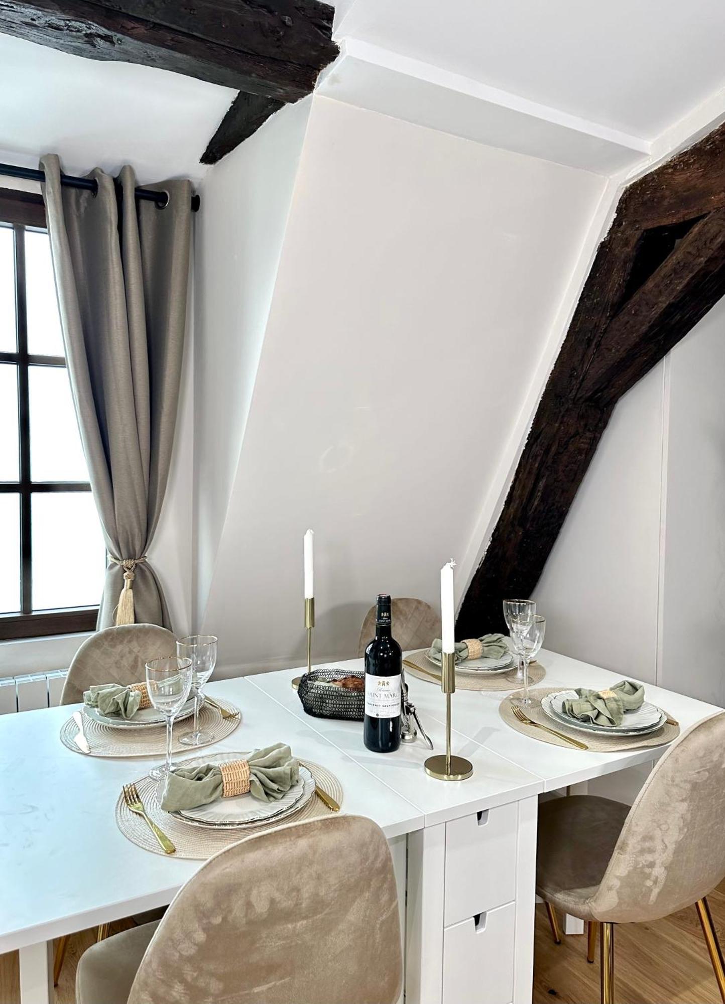 Le Marais' Finest Luxurious Apartment Paris Exterior foto