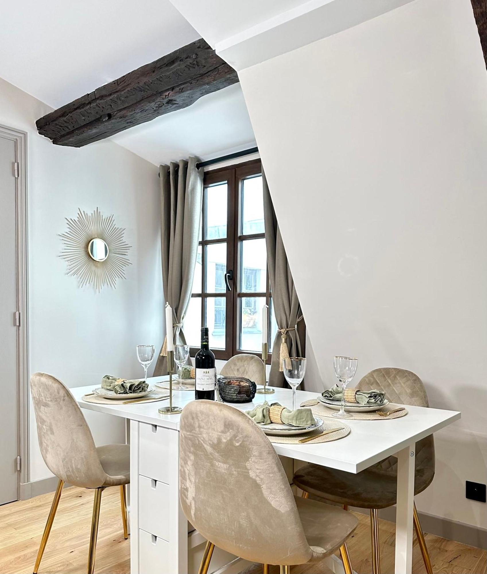 Le Marais' Finest Luxurious Apartment Paris Exterior foto