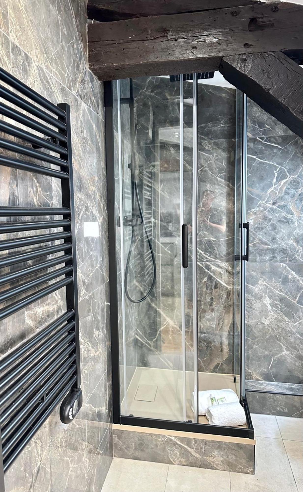 Le Marais' Finest Luxurious Apartment Paris Exterior foto