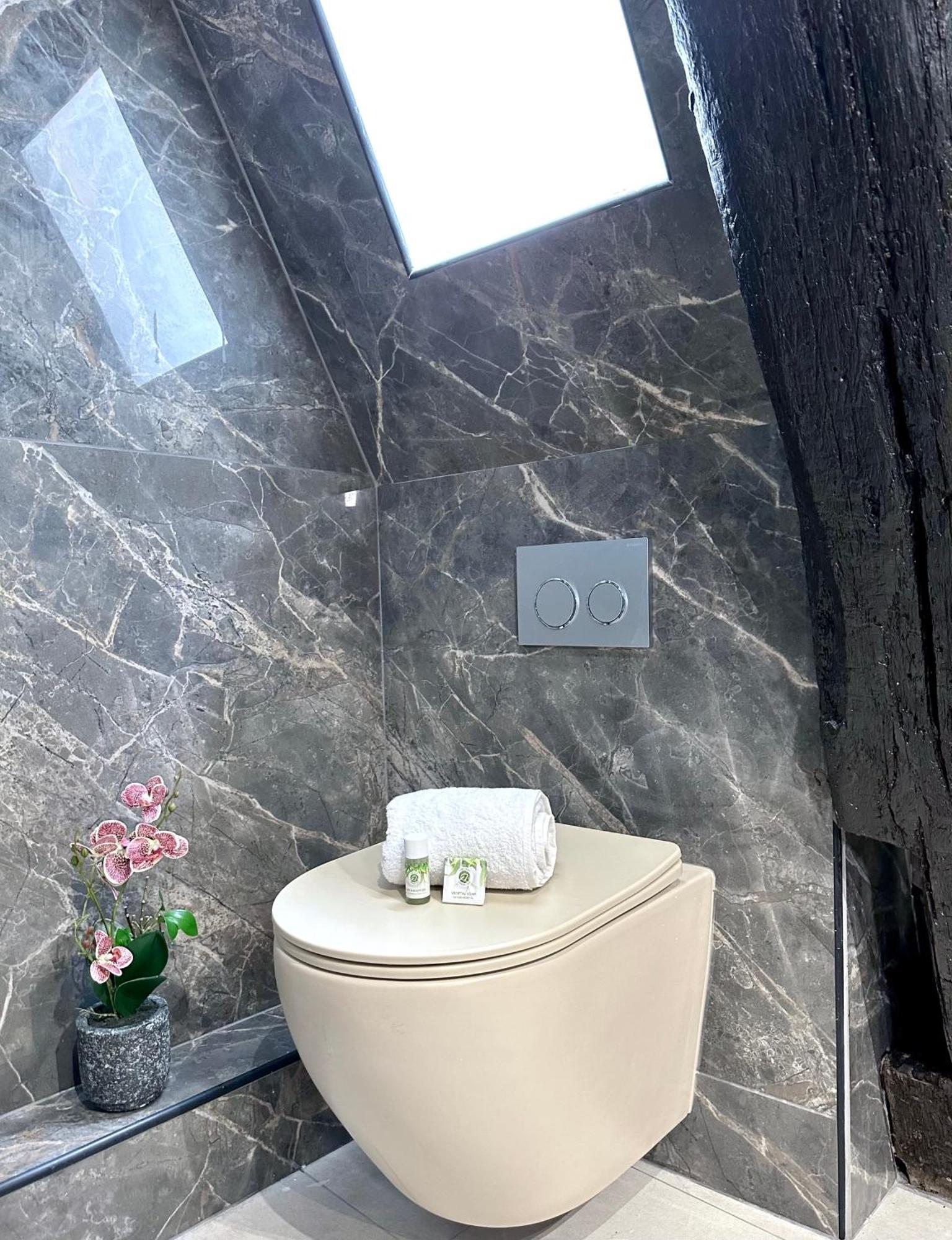 Le Marais' Finest Luxurious Apartment Paris Exterior foto